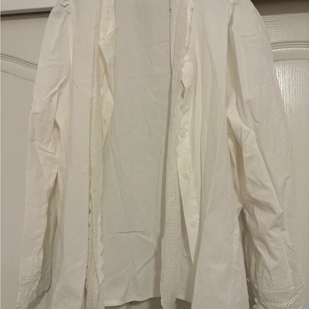 Elegant White Lace-Trimmed Women's Jacket